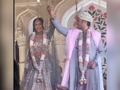 Crazy Viral: <i>Ishqbaaaz</i> Star Surbhi Chandna Marries Longtime Boyfriend Karan Sharma In Jaipur