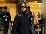 Video : Alia Is A Stylish Lesson In How To Ace The Airport Look
