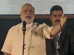 Narendra Modi felicitates Lata Mangeshkar in Mumbai: highlights